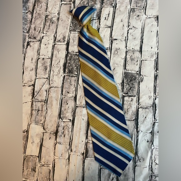 Vintage 1970s Clip On Tie Blue & Yellow Diagonally Striped Necktie by Snapper - Picture 1 of 8